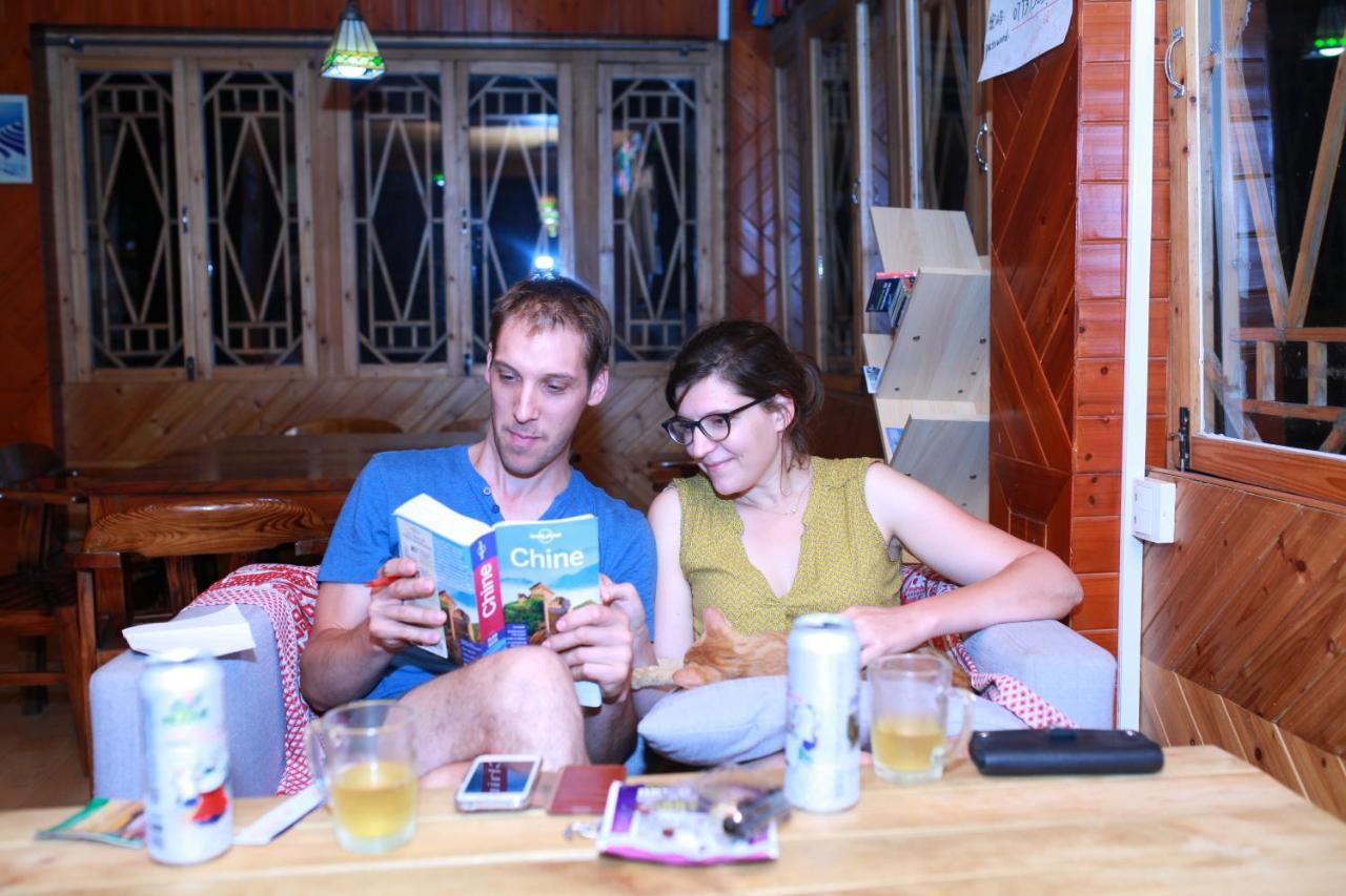 Dragon'S Den Hostel Луншэн Экстерьер фото