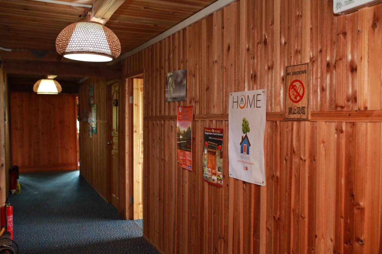 Dragon'S Den Hostel Луншэн Экстерьер фото