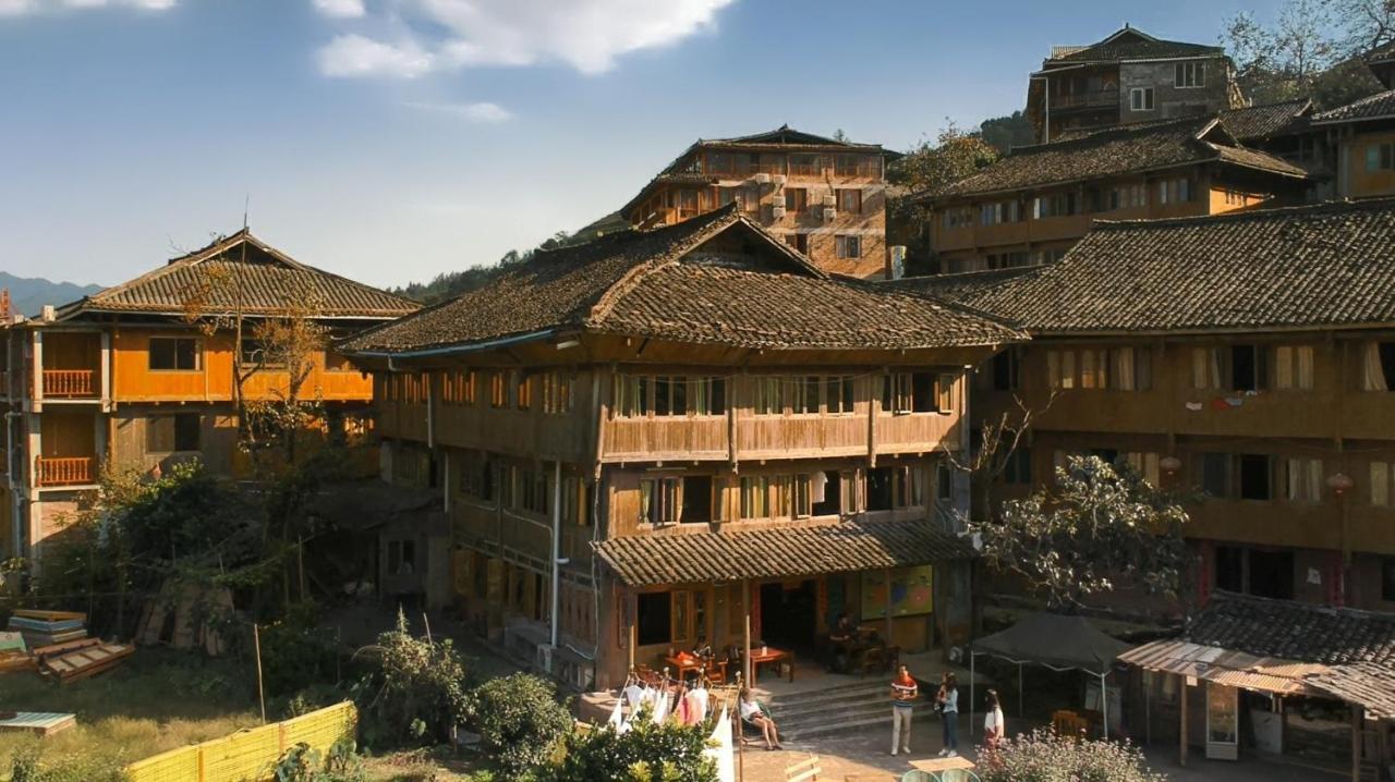 Dragon'S Den Hostel Луншэн Экстерьер фото